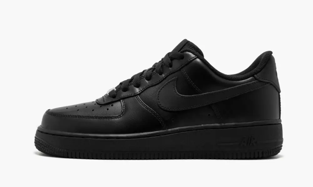 WMNS Air Force 1 Low "Triple Black" 