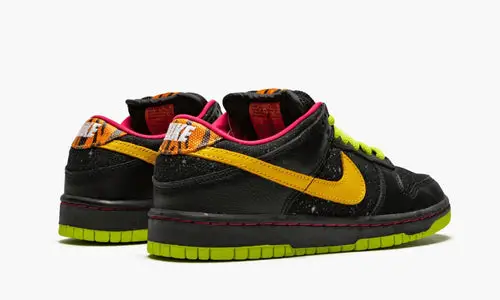 SB Dunk Low Premium "Space Tiger" 