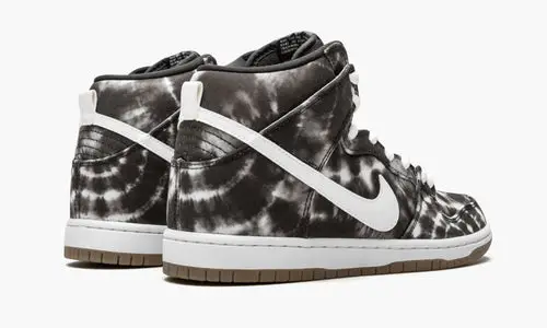 SB Dunk High Premium "Tie Dye" 