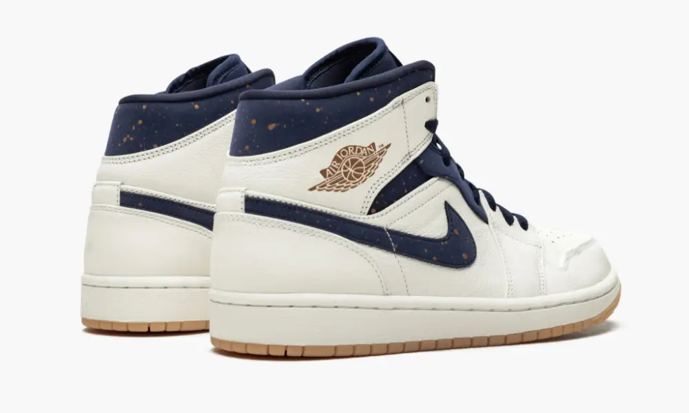 Air Jordan 1 Mid Jeter 