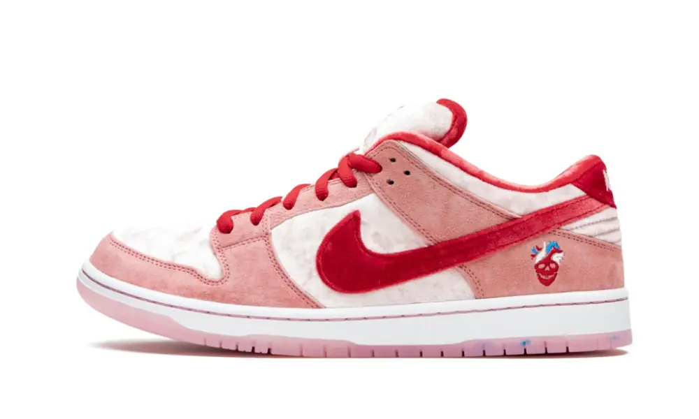SB Dunk Low Pro "StrangeLove" D5E1016