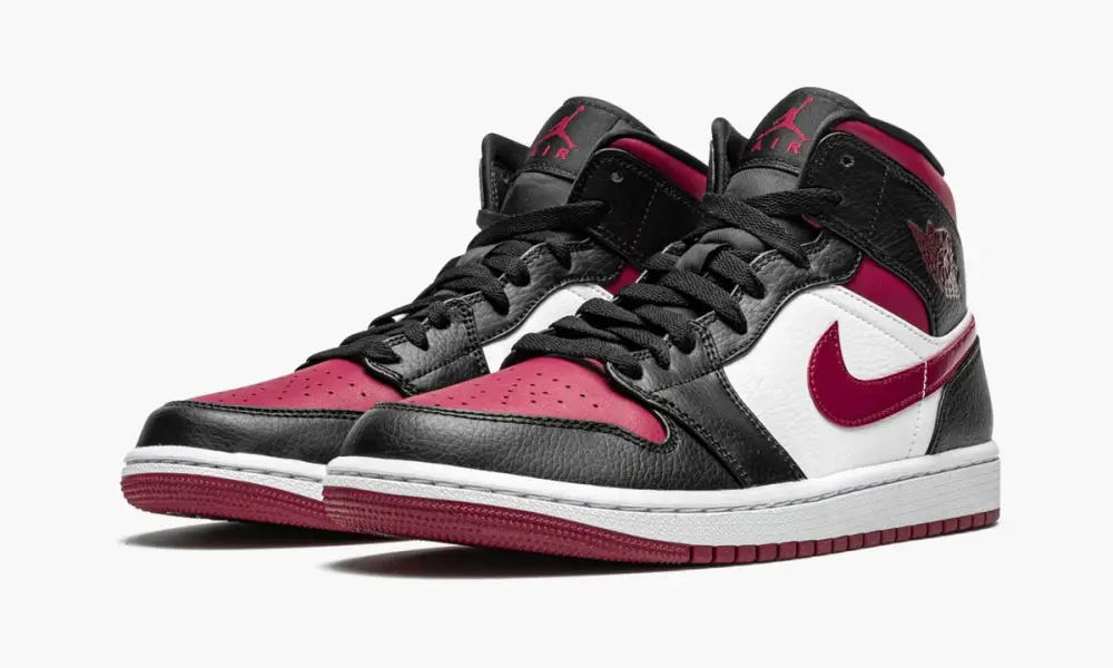 Air Jordan 1 Mid "Bred Toe" 