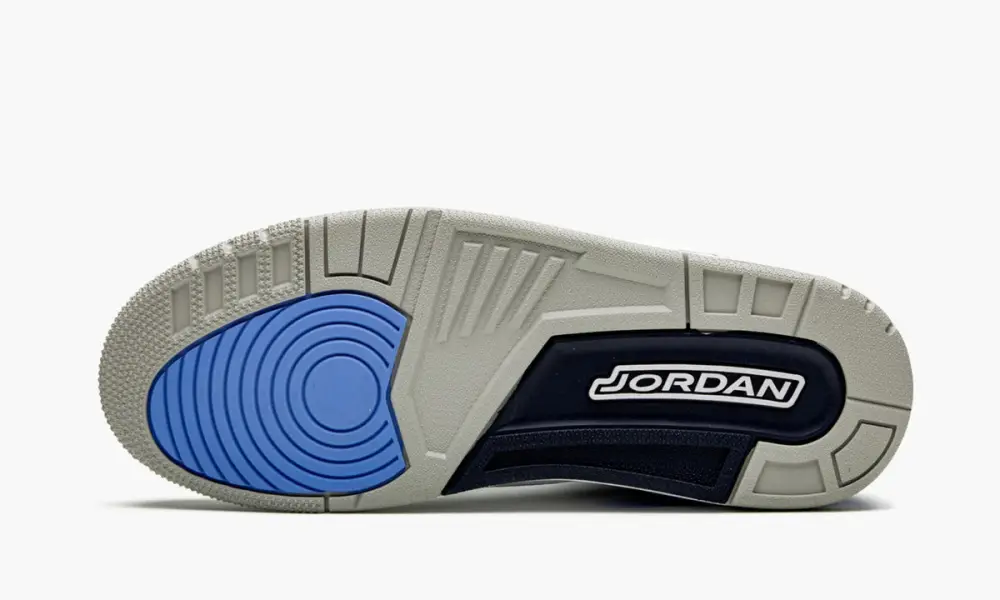 Air Jordan 3 Retro "UNC" 