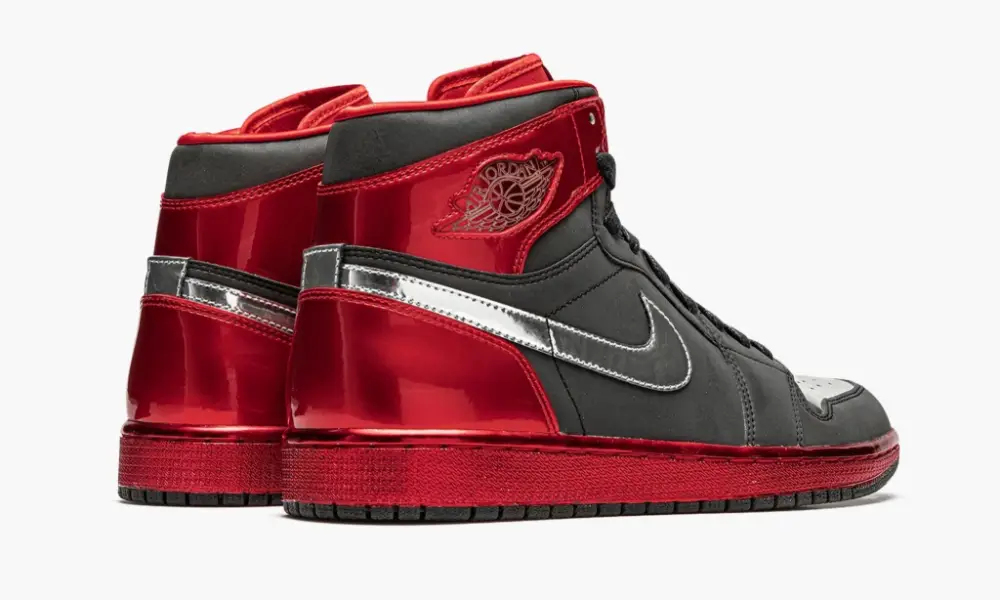 Air Jordan 1 Retro "Legends Of Summer - Black" 