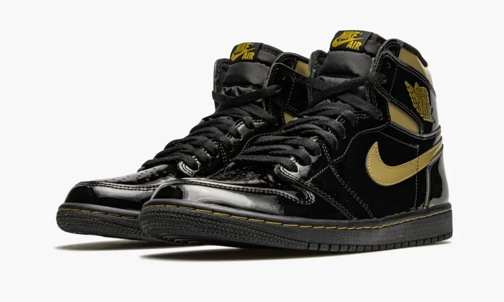 Air Jordan 1 Retro High OG "Black Metallic Gold" 