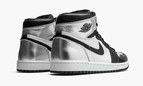 WMNS Air Jordan 1 Retro High OG "Silver Toe" 