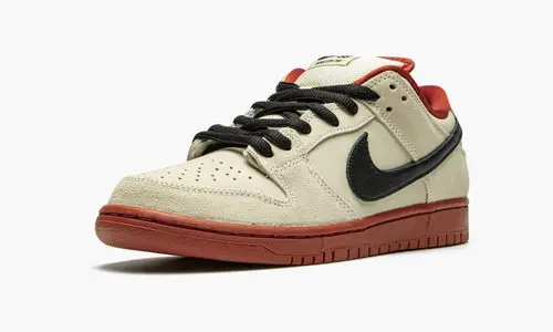 SB Dunk Low Pro "Hennessy" 