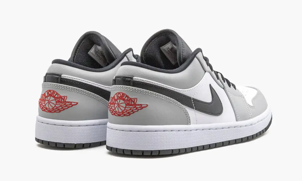 Air Jordan 1 Low "Light Smoke Grey" 