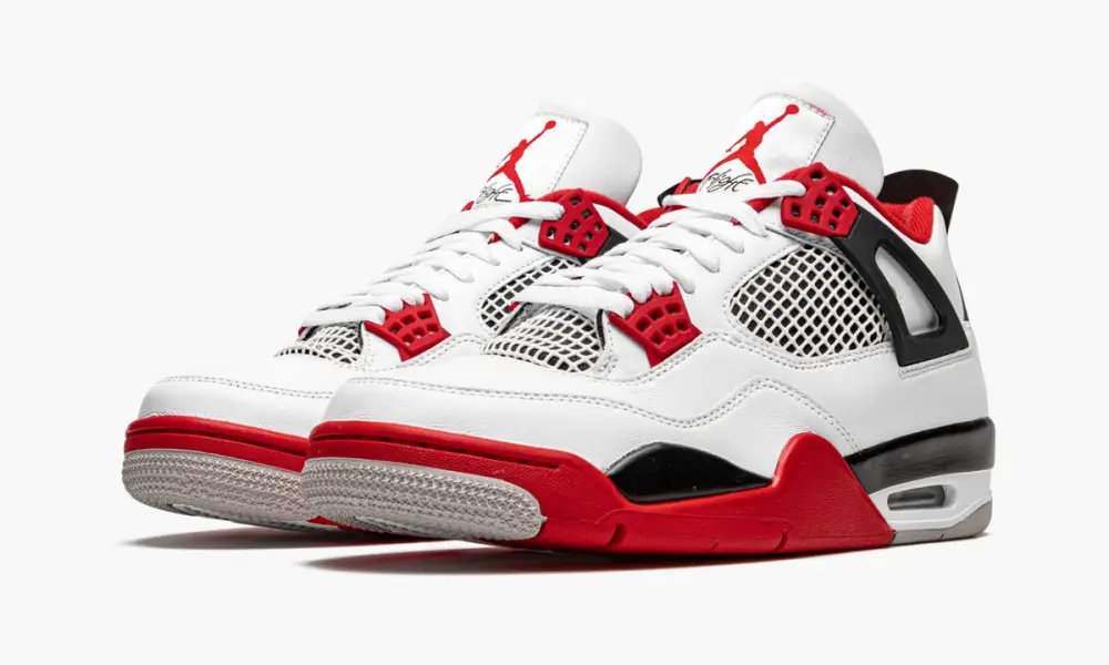 Air Jordan 4 Retro "Fire Red " 