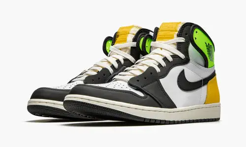 Air Jordan 1 Retro High OG "Volt Gold" 