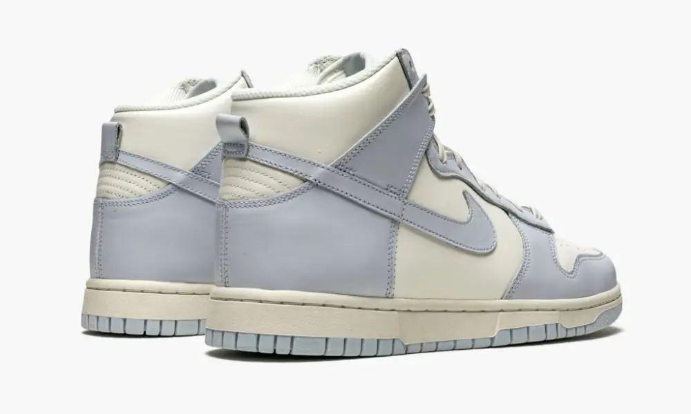 Dunk High WMNS "Football Grey"
