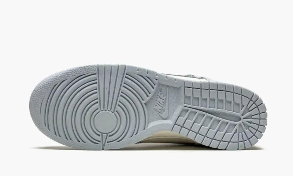 Dunk High WMNS "Football Grey"