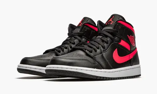 WMNS Air Jordan 1 Mid "Siren Red" 
