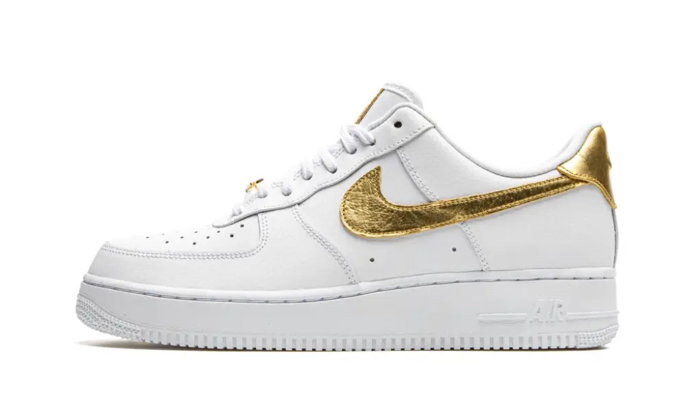 Air Force 1 Low '07 LV8 "Gold Foil" 