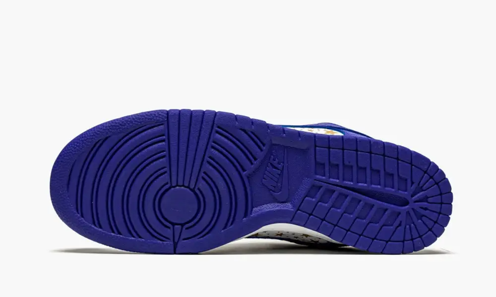 SB Dunk Low "Supreme - Stars - Hyper Blue" 