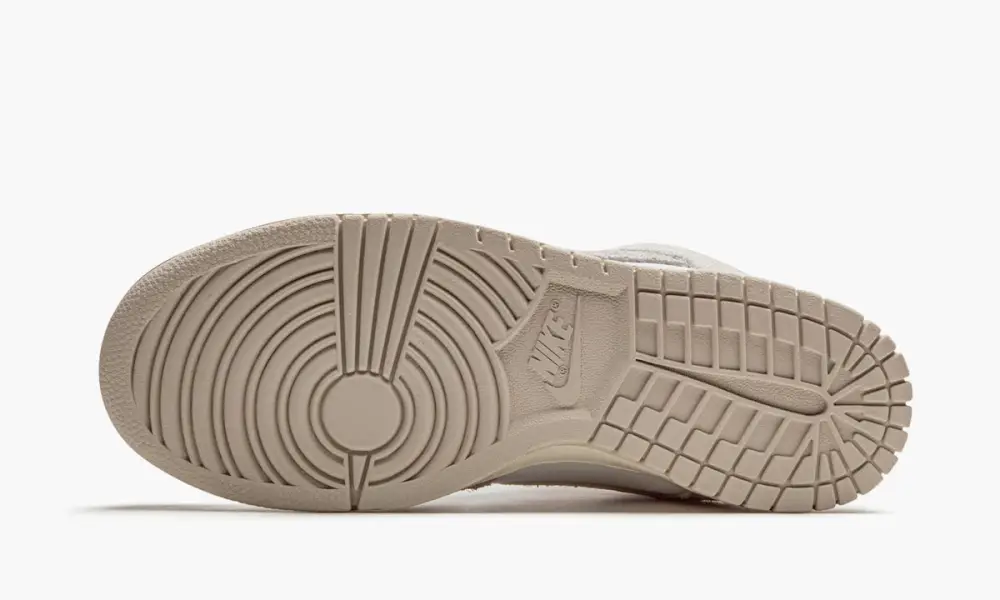 Dunk High SP "Notre - Light Orewood Brown" 
