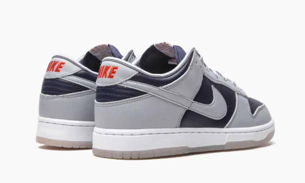 WMNS Dunk Low SP "College Navy Grey"