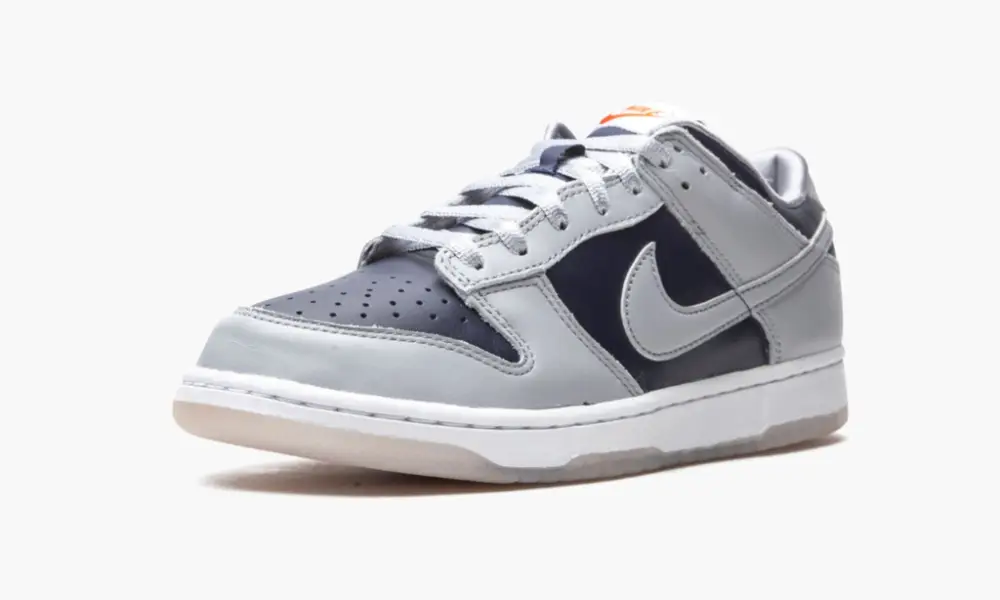 WMNS Dunk Low SP "College Navy Grey"