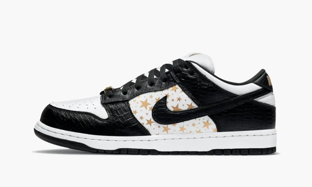 SB Dunk Low "Supreme - Stars - Black" 
