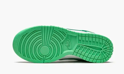 Dunk Low WMNS "Green Glow" 