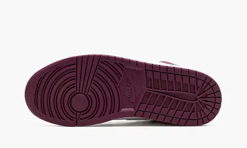 Air Jordan 1 Retro High OG "Bordeaux" 