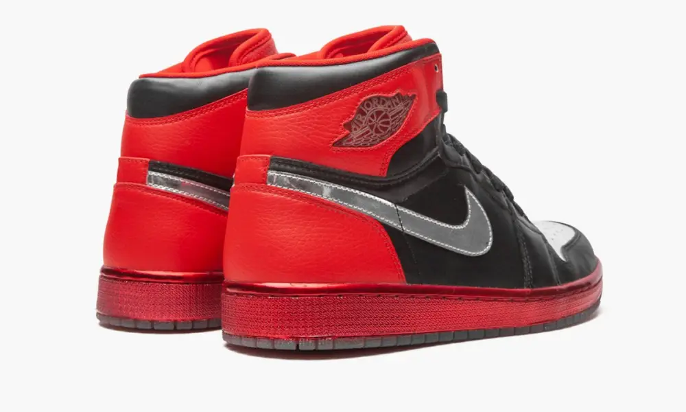 Air Jordan 1 Retro High "Legend of the Summer - Black Leather" 
