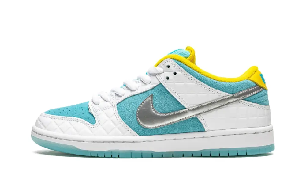 SB Dunk Low "FTC Lagoon Pulse" 8A52426