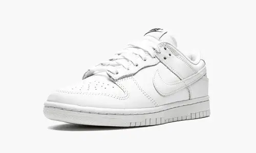 WMNS Dunk Low "Triple White" 