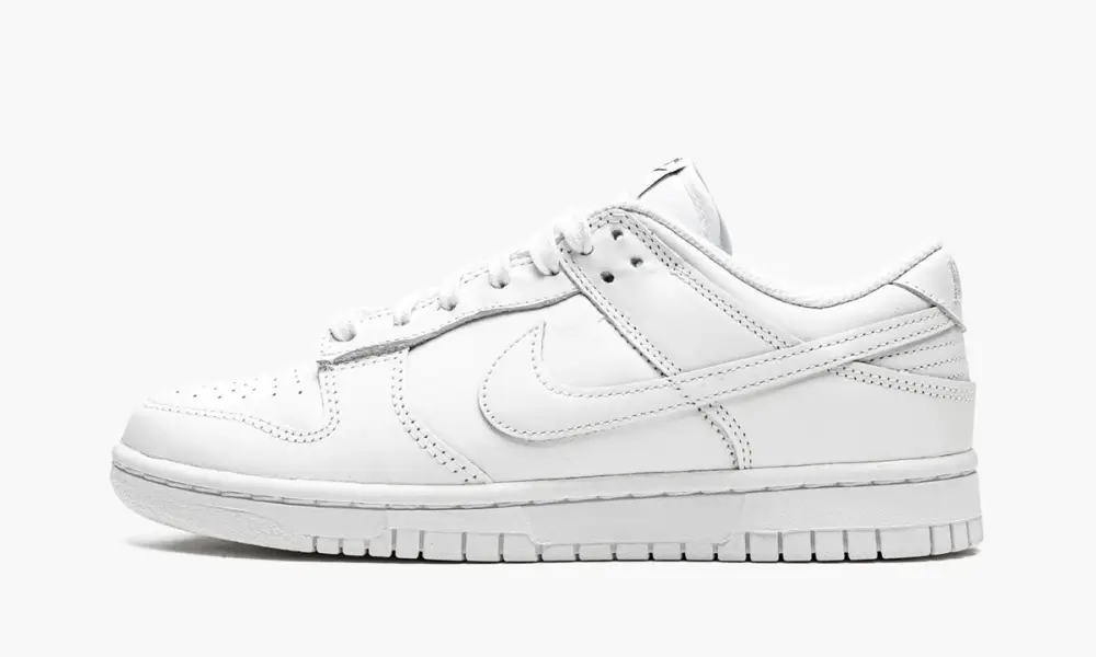 WMNS Dunk Low "Triple White" 