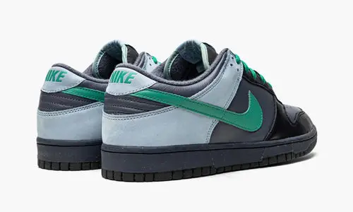 WMNS Dunk Low Premium 