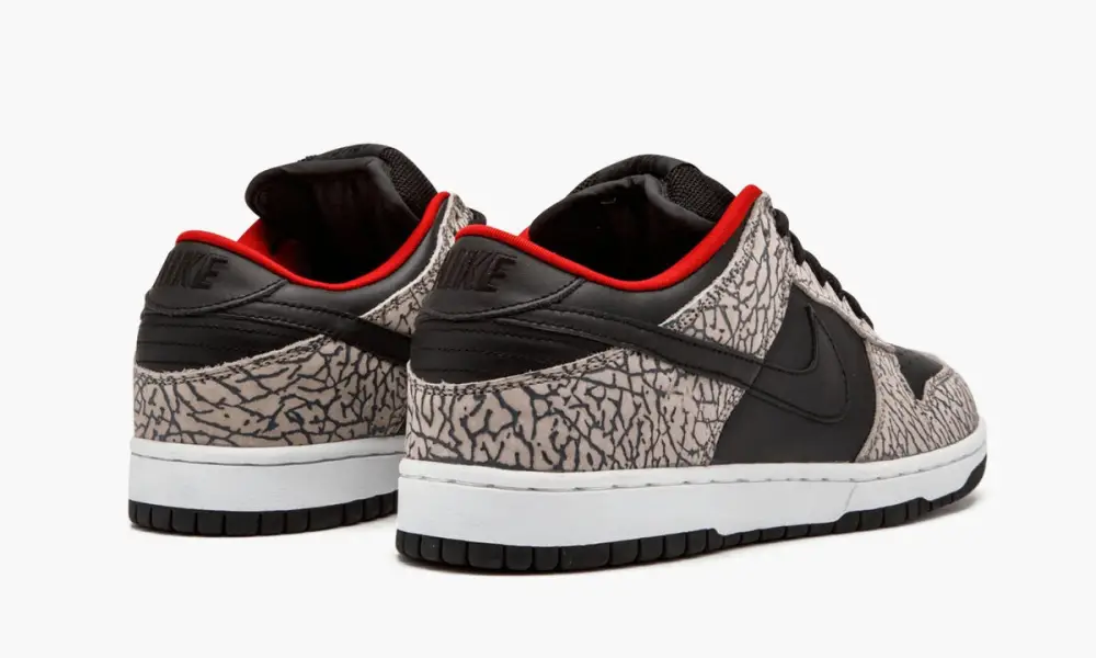 SB Dunk Low Pro "Supreme - Black Cement" 