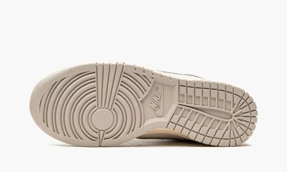 WMNS Dunk Low "Light Bone"