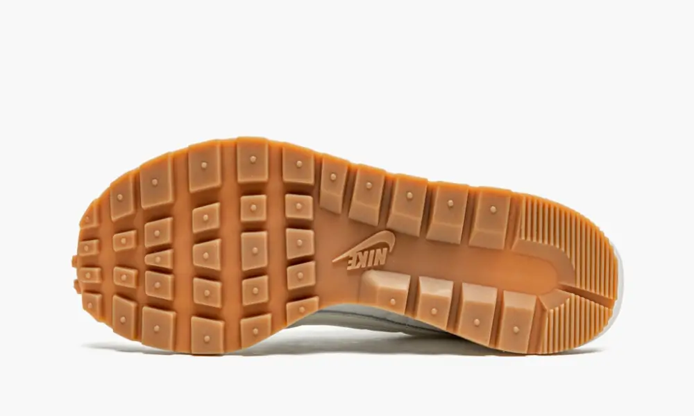 VaporWaffle "Sacai - Sail"