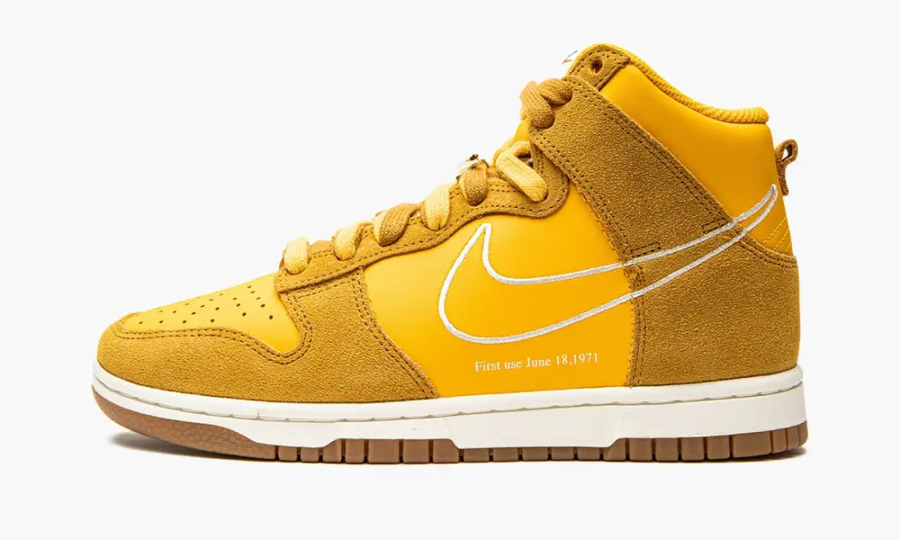 WMNS Dunk High "First Use - University Gold" 