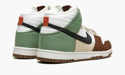 WMNS Dunk High LX "Toasty" 