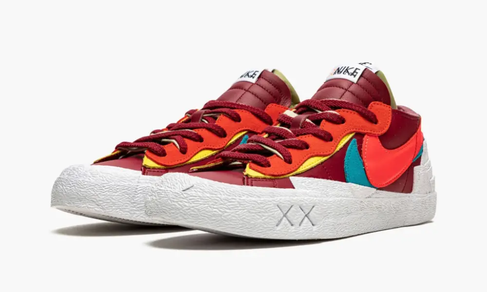 Blazer Low "Sacai - Kaws Red"