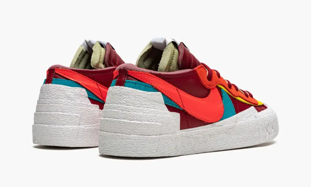 Blazer Low "Sacai - Kaws Red"