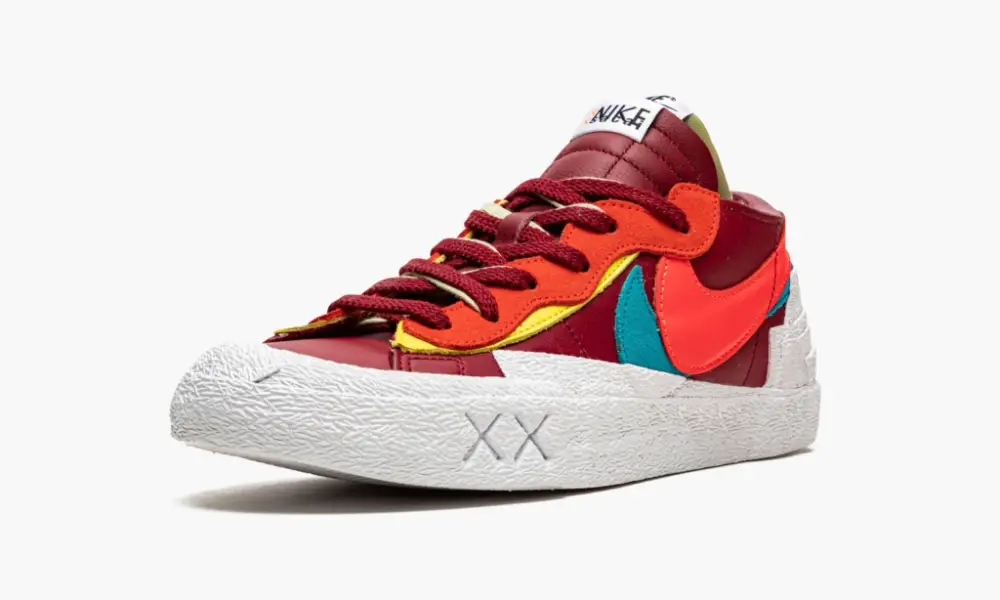 Blazer Low "Sacai - Kaws Red" 