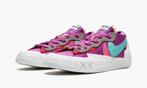 Blazer Low "Sacai - Kaws Purple Dusk" 