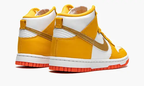 WMNS Nike Dunk High "University Gold" 