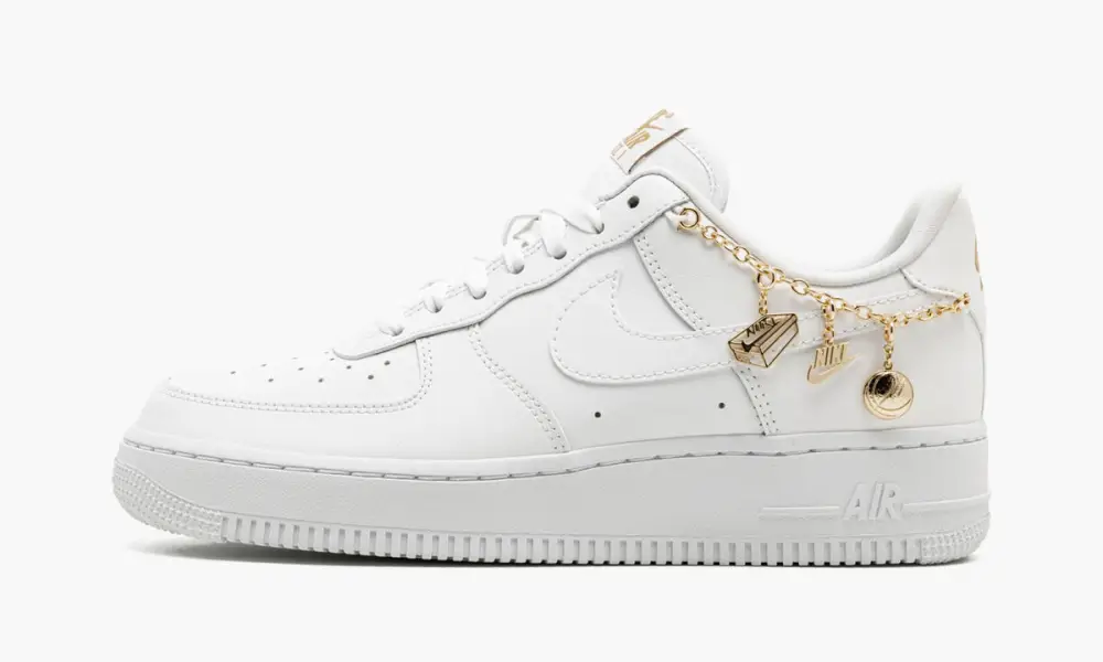 WMNS Air Force 1 '07 LX "Lucky Charms" 