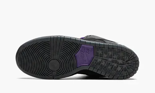 Nike SB Dunk Low "Familia First Avenue" 