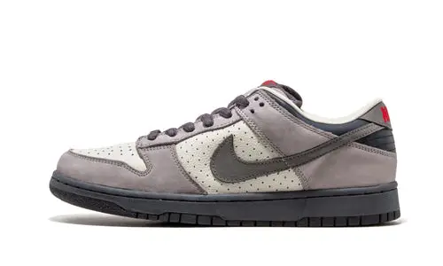 Dunk Low Pro SB "Band-aid" 