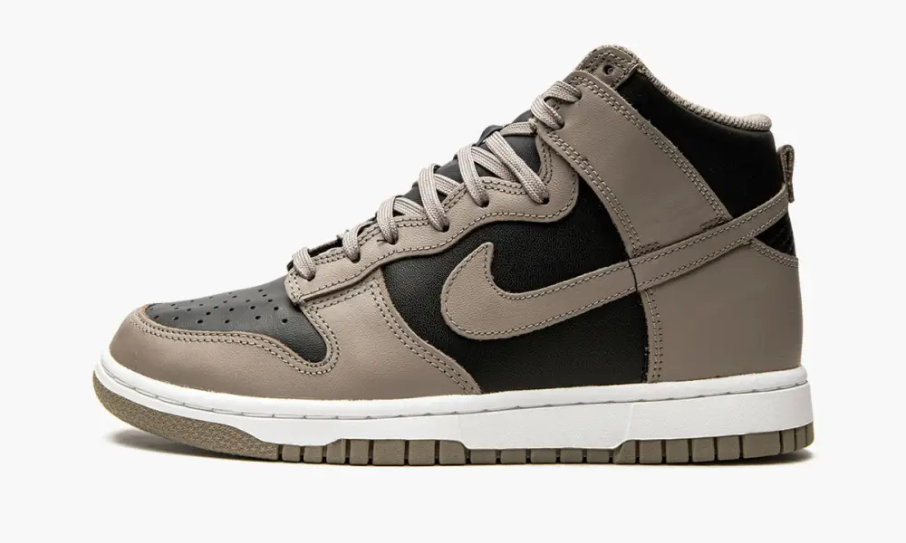Dunk High WMNS "Moon Fossil" 