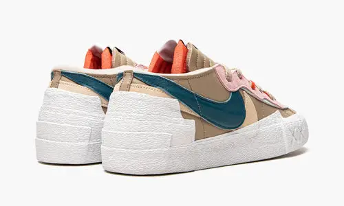 Blazer Low "Sacai - Kaws Reed" 