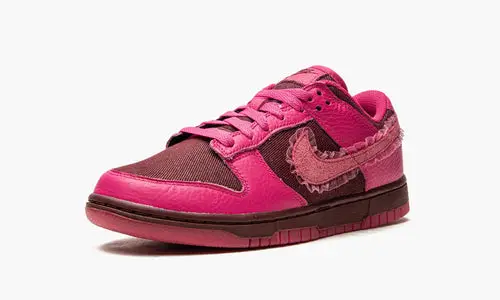 Dunk Low WMNS "Valentine’s Day" 