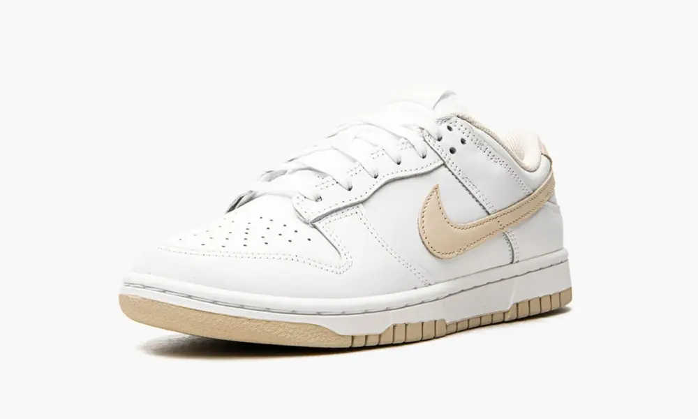 WMNS Dunk Low "Pearl White" 