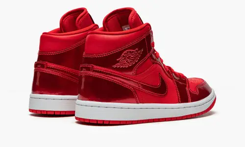 WMNS Air Jordan 1 Mid "Pomegranate" 