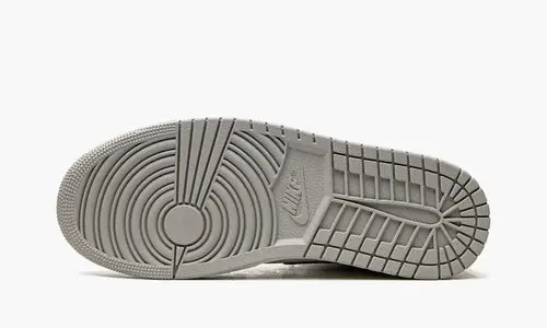 Air Jordan 1 Mid "Light Smoke Grey 2.0" 
