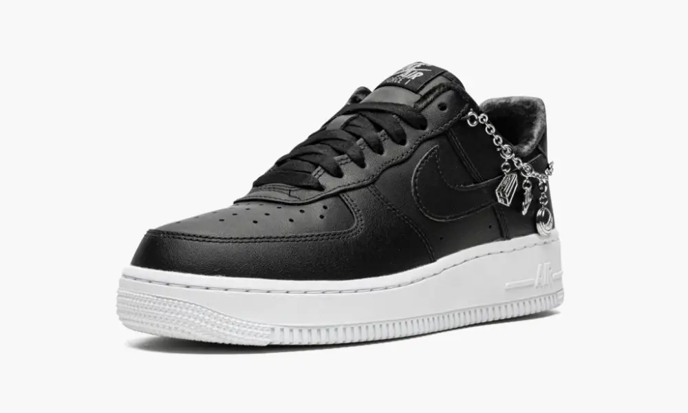 WMNS AIR FORCE 1 '07 LX "Lucky Charms - Black"